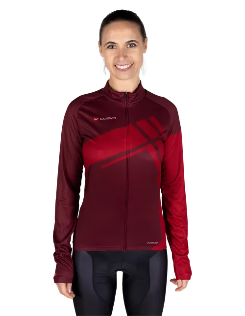  Le modèle mesure 175 cm  cm et porte une taille  2