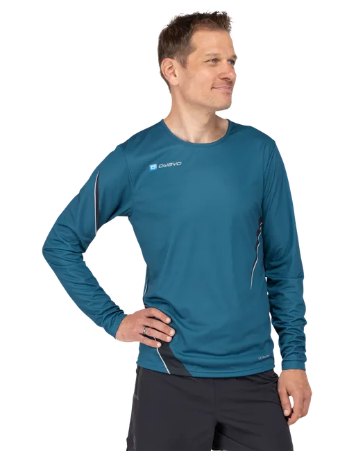  Le modèle mesure 189 cm et porte une taille  6