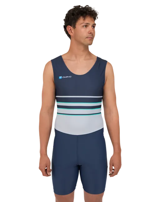  Le modèle mesure 190 cm et porte une taille  7 Long